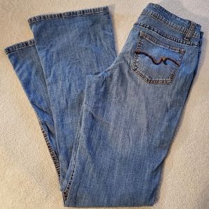 So Lowrise Flare Blue Stretch Denim Size 7 Average 32" inseam